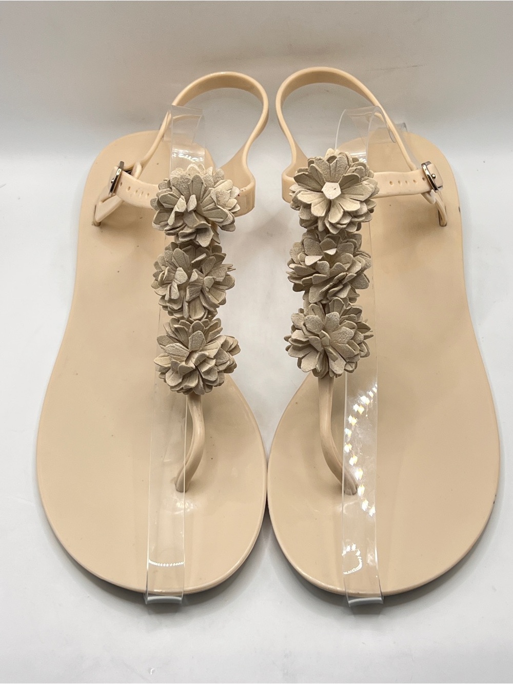Crown & Ivy Sz10 Beige Women’s Floral Jelly T-Strap Sandals